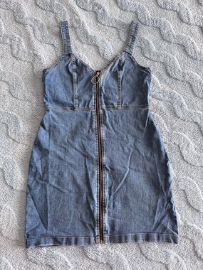 Divided by H&M Denim Mini Overall Dress Zip Front Straps Blue Sleeveless Size 8